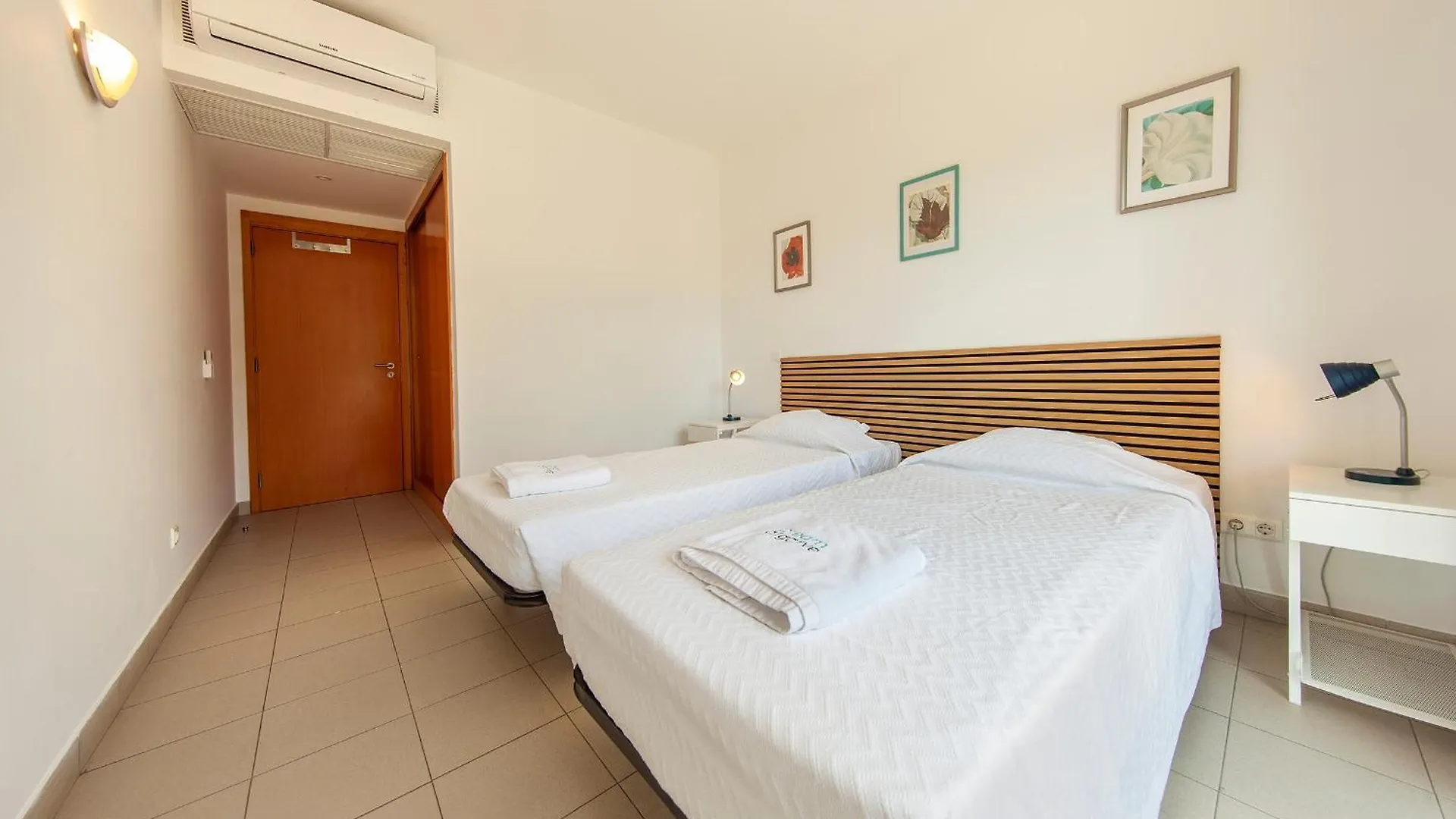 B06 - Top-Floor Marina 2 Bed Apartment Lagos