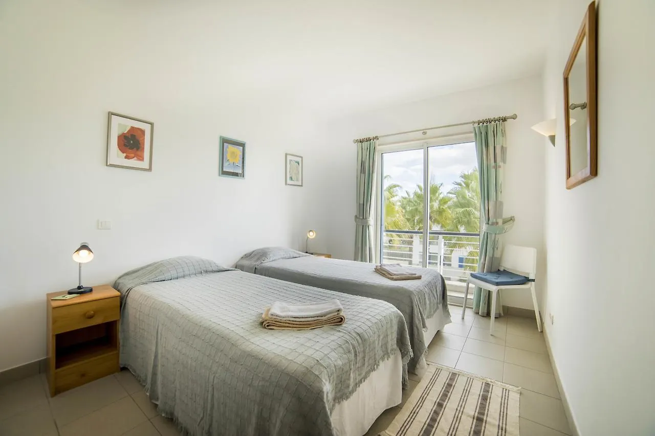 B06 - Top-Floor Marina 2 Bed Apartment Lagos