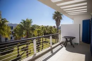 B06 - Top-Floor Marina 2 Bed Apartment Lagos Portugal